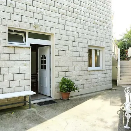 Apollo Apartmán